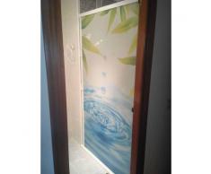 STRATEGY PRODUCTS Mampara enrollable para ducha con cajón derecha y cierre izquierda perfil
