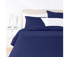 Amazon Basics - Juego de ropa de cama con funda de edredón, de satén, 200 x 200 cm / 65 x 65 cm x 2, Azul oscuro