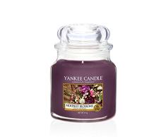 Yankee Candle vela aromÃ¡tica en tarro mediano, flores a la luz de la luna