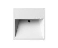 Lámpara de pared empotrada modelo Box Mini, no regulable, fuente de alimentación y de luz led incluidas, protección IP65, 8,5 x 10 x 10 centÃmetros, color blanco (referencia: 07.9006.01B)