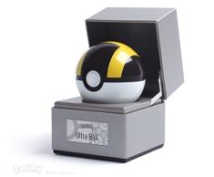 Ultra Ball - RÃ©plica autÃ©ntica, electrÃ³nica, Hecha a presiÃ³n con Bola y Vitrina de luz caracterÃ­sticas de The Wand Company, con Licencia Oficial de Pokemon