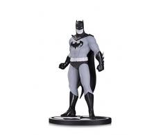 Batman APR170471 DC Comics Estatua por Amanda Conner, Negro/Blanco