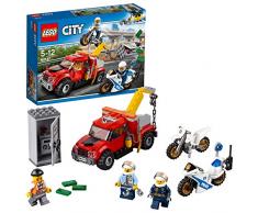 LEGO City Police - Camión Grúa en Problemas, Set de Construcción con Camión y Motos de Juguete, Incluye Minifiguras de 2 Policías y un Ladrón (60137)