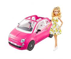 Barbie con su coche Fiat Muñeca rubia con vestido de moda y vehículo rosa de juguete, regalo para niñas y niños +3 años (Mattel HGV03)