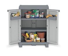 Armario de plástico de dos puertas con 2 estantes regulables y 2 compartimientos.