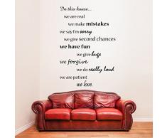 (42 x 60 cm) con texto en inglés de vinilo adhesivo decorativo para pared en esta casa We Do y son familia, We Love/diseño de raquetas de oveja de peluche con sonajero lámina de decoración de adhesivo de vinilo al azar incluye + Home regalo!