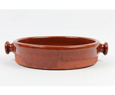 Cazuela de barro, hecha a mano tradicionalmente. Medidas exteriores con asas 27,5cm diámetro Interiores 23cm diámetro. 5,5cm altura. De muy buena calidad. Totalmente artesanal