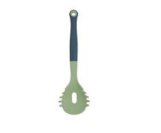 Kitchencraft Colourworks – Multi pasta servidor/medidor de espaguetis cuchara, 29 cm (11.5 ), silicona, Classic verde, 8,5 x 2,5 x 29 cm