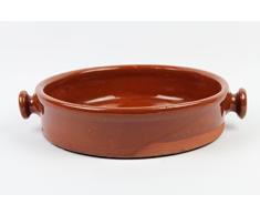 Cazuela de barro, hecha a mano tradicionalmente. Medidas exteriores con asas 32cm diámetro Interiores 28cm diámetro. 7 cm altura. De muy buena calidad. Totalmente artesanal