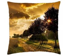 La puesta del sol entre los árboles por campos de trigo - Funda de cojín (18