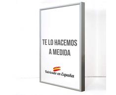 Marco a Medida para Fotos, póster, Puzzles, láminas, Diplomas y orlas. Cuadro Modelo 412-16 en Aluminio Plata Mate, con Cristal metacrilato 1.5 mm y Trasera Antihumedad. 48x68 cm