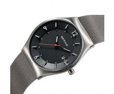 Bering Time Solar - Reloj de cuarzo para hombre, correa de acero inoxidable color plateado