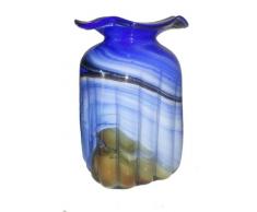 Grande jarrón de cristal coloreado, florero de vidrio soplado a boca en tonos azul, beige, blanco de marmol, forma quadrada, con ranuras ópticas y borde curvado altura 20 cm disenado y fabricado por Oberstdorfer Glashütte