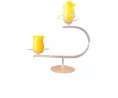 Candelabro de dos velas bola de vidrio de cristal en el pie, soplado con la boca, altura circa 22 cm disenado y fabricado por Oberstdorfer Glashütte